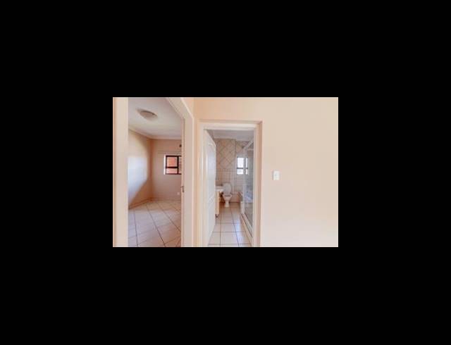 2 BEDROOM PROPERTY TO RENT IN GROBLERPARK EXT